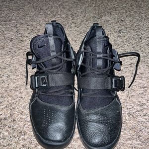 Nike Air Force 270 ‘Triple Black’